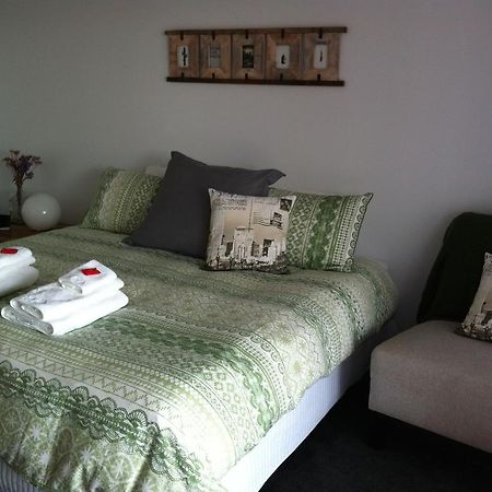 Corinella On The Esplanade Bed & Breakfast Exterior foto