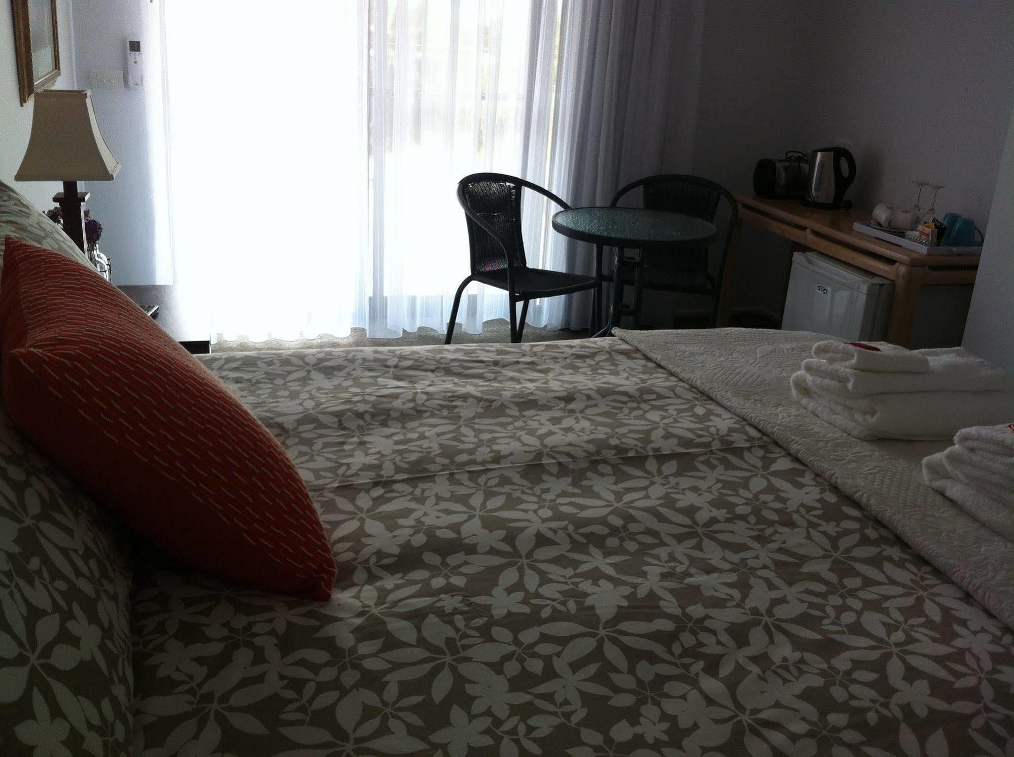 Corinella On The Esplanade Bed & Breakfast Exterior foto
